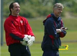 ARSENAL TRAINING SESSION. LONDON COLNE. PIC ANDY HOOPER WENGER AND DAVID SEAMAN