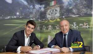 Juventus - Alvaro Morata firma del contratto