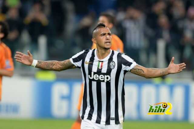 hi-res-187005415-arturo-vidal-of-juventus-celebrates-scoring-the-first_crop_exact