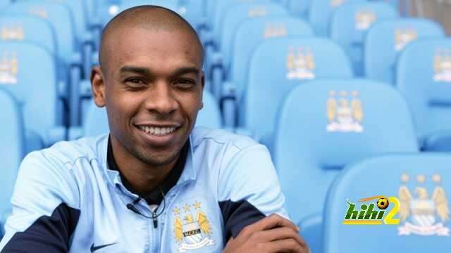 Soccer - Manchester City New Signing Fernandinho - Etihad Stadium