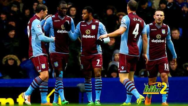 Leandro Bacuna (C) of Aston Villa celebrates after scoring a goal with team mates during the Barcla