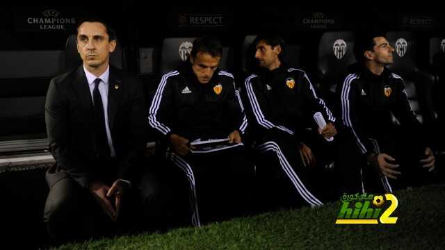 Valencia CF v Olympique Lyonnais - UEFA Champions League