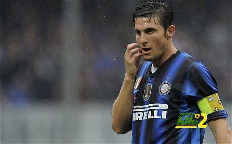 Inter Milan's defender Javier Zanetti expresses his disappointment during their Italian Serie A football match against Cesena at the Dino Manuzzi Stadium in Cesena on April 30, 2011. AFP PHOTO / Alberto Lingria (Photo credit should read ALBERTO LINGRIA/AFP/Getty Images)