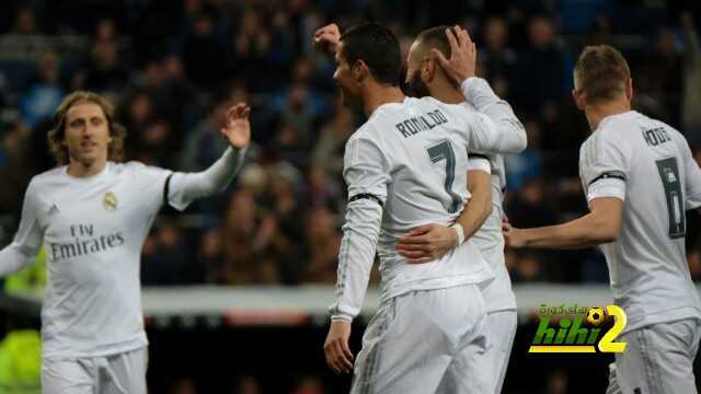 "Real Madrid's soccer players celebrate scoring during the Spanish league football match Real Madrid CF vs Sevilla FC at the Santiago Bernabeu stadium in Madrid on March 20, 2016. / AFP / PEDRO ARMESTRE        (Photo credit should read PEDRO ARMESTRE/AFP/Getty Images)"