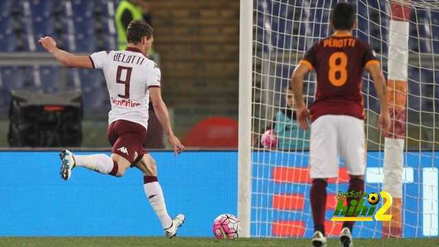 "ROME, ITALY - APRIL 20: Andrea Belotti of Torino FC scores the opening goal from penalty spot during the Serie A match between AS Roma and Torino FC at Stadio Olimpico on April 20, 2016 in Rome, Italy.  (Photo by Paolo Bruno/Getty Images)"