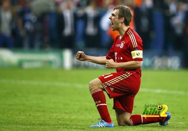 Bayern Munich's Philipp Lahm celebrates a penalty shoot during their Champions League final soccer match against Chelsea at the Allianz Arena in Munich May 19, 2012.   REUTERS/Michael Dalder (GERMANY  - Tags: SPORT SOCCER)