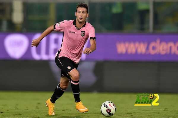 during the Serie A match between US Citta di Palermo and SS Lazio at Stadio Renzo Barbera on September 29, 2014 in Palermo, Italy.