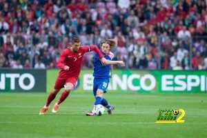 Cristiano_Ronaldo_(L)_Luka_Modric_(R)_-_Croatia_vs