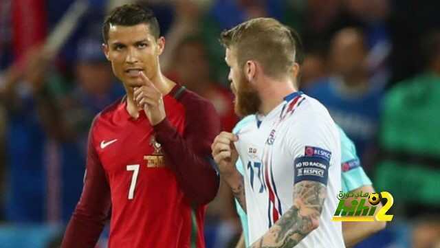 SAINT-ETIENNE, FRANCE - JUNE 14: Cristiano Ronaldo of Portugal and Aron Gunnarsson of Iceland in discussion after the UEFA EURO 2016 Group F match between Portugal and Iceland at Stade Geoffroy-Guichard on June 14, 2016 in Saint-Etienne, France. (Photo by Clive Brunskill/Getty Images)