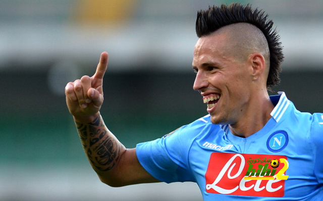 Marek-Hamsik-Napoli-Man-Utd-e1393679382163