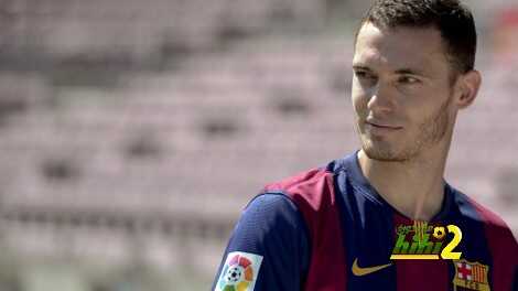 FC Barcelona's new Belgian defender Thomas Vermaelen poses during his official presentation at the Camp Nou stadium in Barcelona on August 10, 2014. Barcelona finally won the race to sign Arsenal defender Thomas Vermaelen. The Spanish club had been battling with Manchester United for the Belgium international's signature over the last few weeks and Luis Enrique's team got their man for a reported fee of £15 million (25 million USD). AFP PHOTO / JOSEP LAGO (Photo credit should read JOSEP LAGO/AFP/Getty Images)