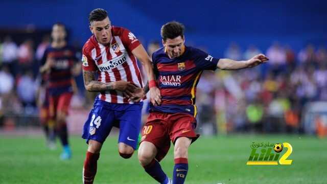 MADRID, SPAIN - SEPTEMBER 12: Lionel Messi of FC Barcelona is fouled by Jose Maria Gimenez of Club Atletico de Madrid during the La Liga match between Club Atletico de Madrid and FC Barcelona at Vicente Calderon Stadium on September 12, 2015 in Madrid, Spain. (Photo by Denis Doyle/Getty Images)