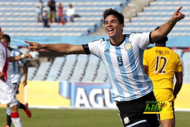 Argentina's Giovanni Simeone celebrates after scoring against Peru during their soccer match for the South American Under-20 Championship in Montevideo January 26, 2015. REUTERS/Andres Stapff (URUGUAY - Tags: SPORT SOCCER)