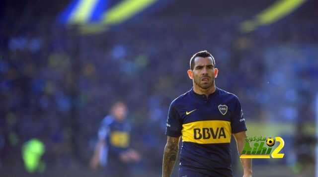 Boca Juniors' newly returned player Carlos Tevez gestures during their Argentina First Division football match at La Bombonera stadium in Buenos Aires, Argentina, on July 18, 2015. AFP PHOTO / ALEJANDRO PAGNI