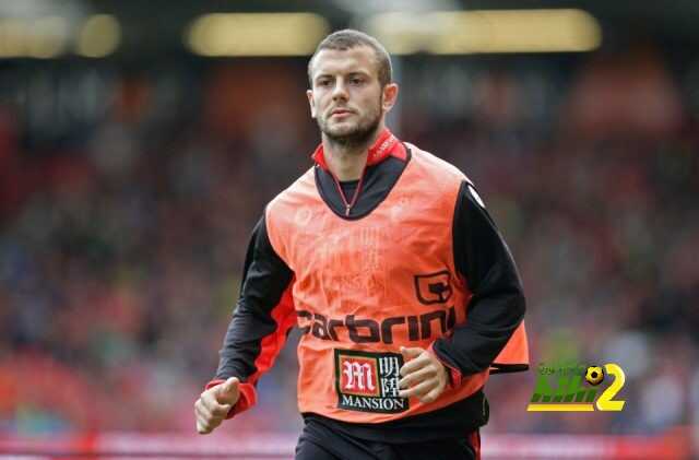 Britain Soccer Football - AFC Bournemouth v West Bromwich Albion - Premier League - Vitality Stadium - 10/9/16 Bournemouth's Jack Wilshere warms up on the sidelines Action Images via Reuters / Henry Browne Livepic EDITORIAL USE ONLY. No use with unauthorized audio, video, data, fixture lists, club/league logos or "live" services. Online in-match use limited to 45 images, no video emulation. No use in betting, games or single club/league/player publications. Please contact your account representative for further details.