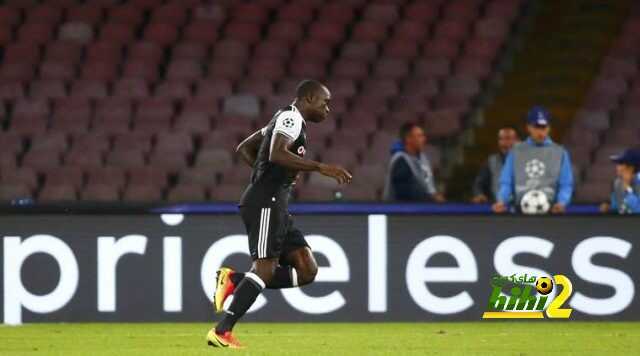 Football Soccer - Napoli v Besiktas - UEFA Champions League Group stage - Group B - San Paolo stadium, Italy, - 19/10/16 - Besiktas' Vincent Aboubakar celebrates after scoring against Napoli.  REUTERS/Tony Gentile