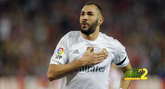 joie Real Madrid's Karim Benzema goal during La Liga match on October 04, 2015 at Vicente Calderon Stadium in Madrid, Spain.