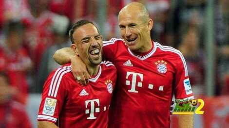 MUNICH, GERMANY - AUGUST 09: Arjen Robben (R) and Franck Ribery of Muenchen celebrate the opening goal during the Bundesliga match between FC Bayern Muenchen and Borussia Moenchengladbach at Allianz Arena on August 9, 2013 in Munich, Germany. (Photo by Lennart Preiss/Bongarts/Getty Images)