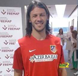 صور : أتلتيكو مدريد يقدم مدافعه الجديد ديميكيلس
