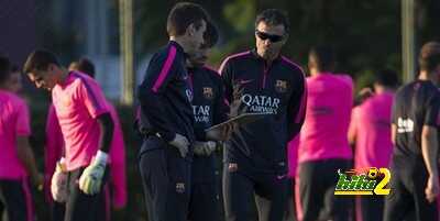 برشلونة يواصل التدريبات بغياب اللاعبين الدوليين