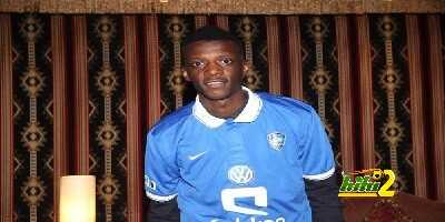صور : الهلال يوقع مع لاعب الرائد فيصل درويش