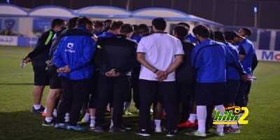فيديو : رئيس الهلال يعقد إجتماعاً مطولاً مع اللاعبين والفريق يبدأ تحضيراته لمواجهة حطين