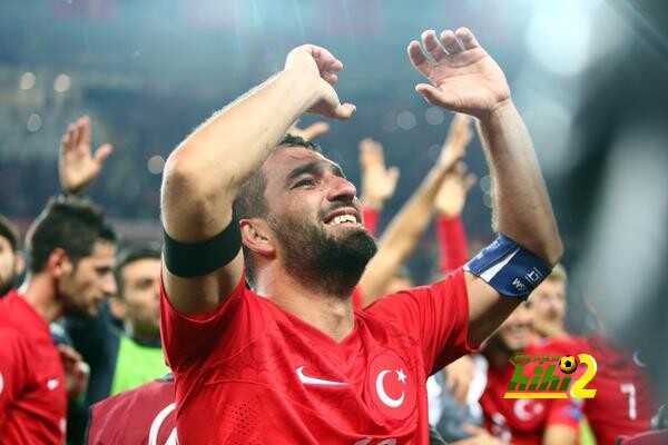 صورة : بكاء توران بعد تأهل تركيا لليورو
