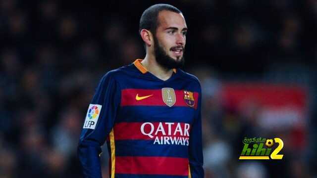 لاعب برشلونة في طريقه إلى البقاء بصفوفه رغم تلقيه عدة عروض للرحيل