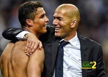 فيديو : هذا ما فعله كريستيانو وزيدان مباشرة بعد هدفي اتلتيكو مدريد