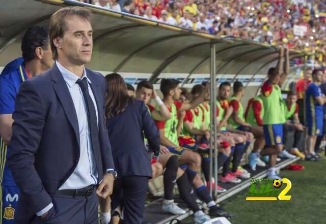 لوبتيغوي : بيكيه مهم جدا للمنتخب والصافرات عليه لن تغير شيء