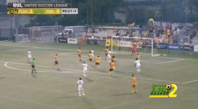 فيديو: الحارس الاخطبوط ينقذ فريقه من هدف محقق