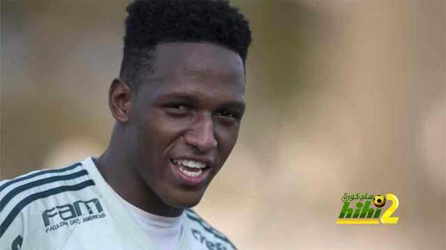 ياري مينا يبعث القلق لمجلس إدارة برشلونة