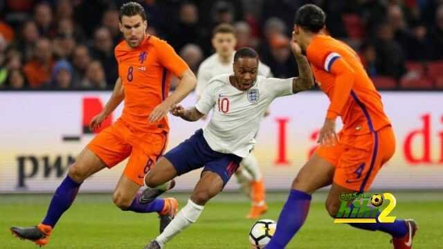 دي يونج وفينالدوم علي رأس قائمة هولندا لبطولة اليورو