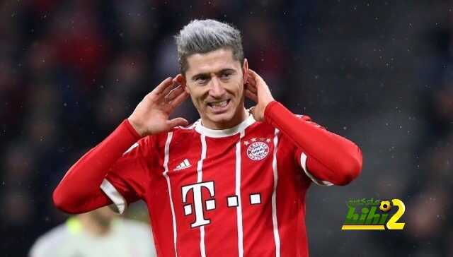 هاينكس يساند ليفاندوفسكي فى محنته