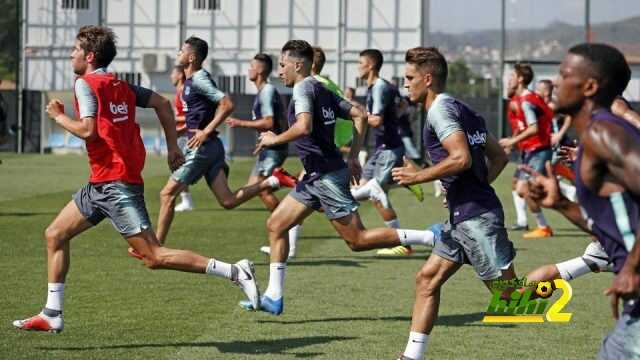 صور التدريبات الصباحية للفريق البرشلوني