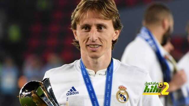 🔴بيرو  : ” مودريتش لاعب رائع ولديه إمكانيات هائلة