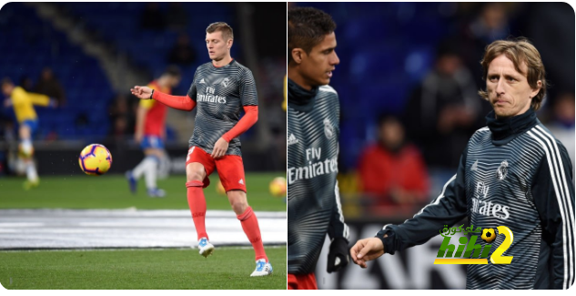 🔴لاعبي ريال مدريد خلال اجراء عمليات الاحماء