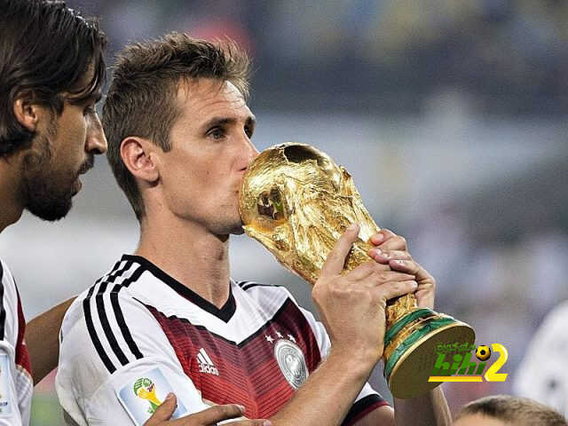 نجم المنتخب الألماني يحتفل بعيد ميلاده