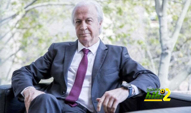 من هو كارليس توسكيتس رئيس برشلونة الحالي ؟