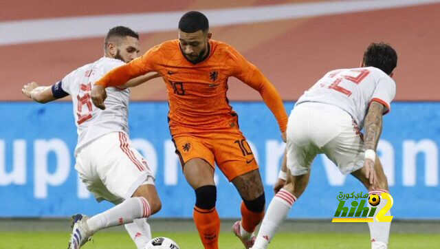 ديباي ضد غارسيا .. ثنائي برشلونة المرتقب وجهًا لوجه!