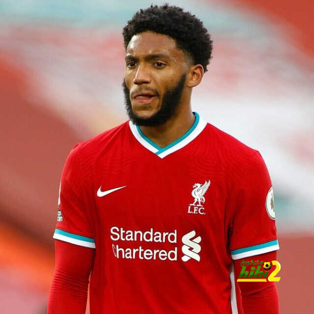 غوميز يزيد من متاعب ليفربول الدفاعية
