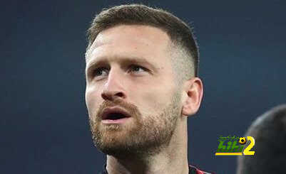 لماذا سرب برشلونة خبر تعاقده مع لاعب مخضرم في خط الدفاع حاليا ؟