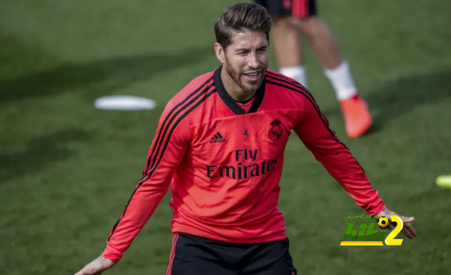 من يشعر بالضغط بسبب تأخر التجديد راموس أم ريال مدريد؟