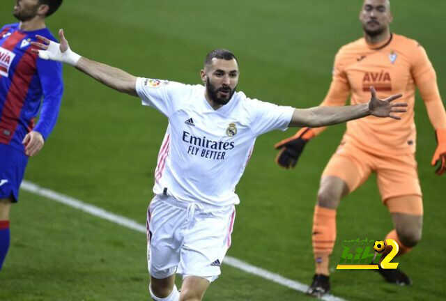 زيدان : بينزيما لاعب استثنائي