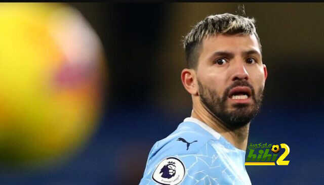 العروض تنهال على أغويرو قبل نهاية عقده مع مانشستر سيتي