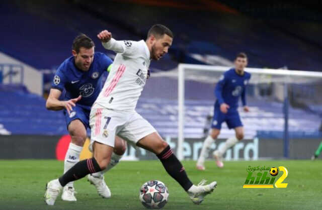 صورة: هازارد يضحك مع لاعبي تشيلسي بعد إقصاء ريال مدريد!