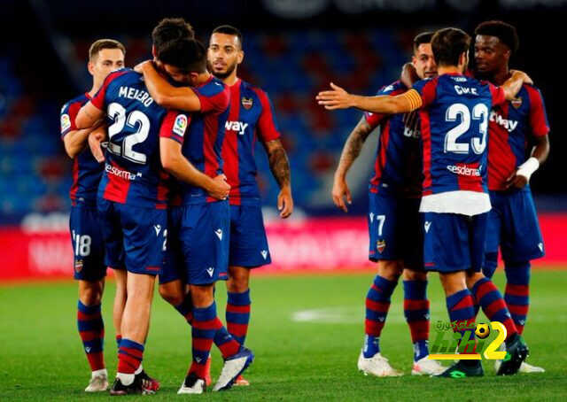بيتون: برشلونة يفتقد إلى قائد حقيقي مثل بويول