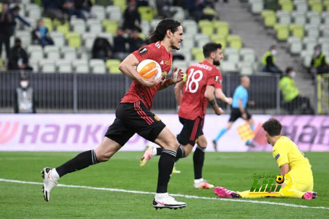 كافاني يكرر إنجاز دورجبا ومكاليستر!