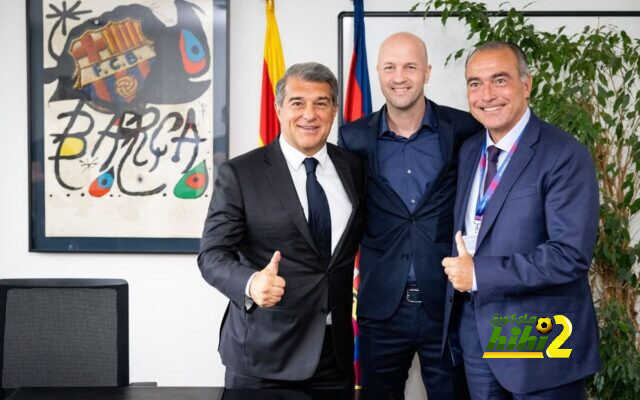 بالتفصيل .. دور كرويف في برشلونة بعد عودته