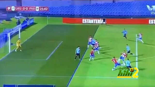 إيقاف حكم مباراة أوروجواي وباراجواي